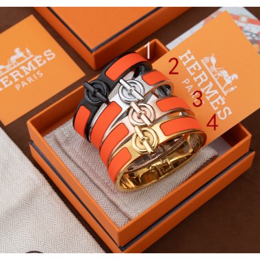Hermes Clic Genan Bangle-Black