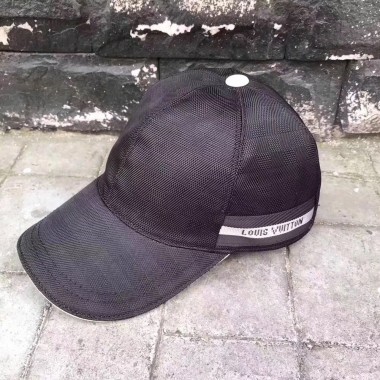 LV cappello
