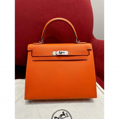 Hermes Kelly 25 / 28  in Epsom Leather-Orange