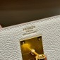 Hermes Kelly 32cm in Togo leather-Cream white