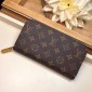 M42616 Zippy Wallet 