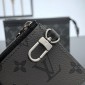 M81124 Gaston Wearable wallet  