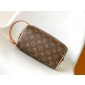 M83112 Trousse Toilette Locker Dopp Kit